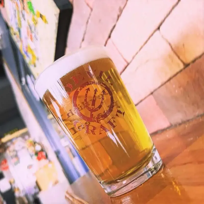 DevilCraft Gotanda 五反田店で箕面ビール「桃ヴァイツェン 早生Ver.」開栓