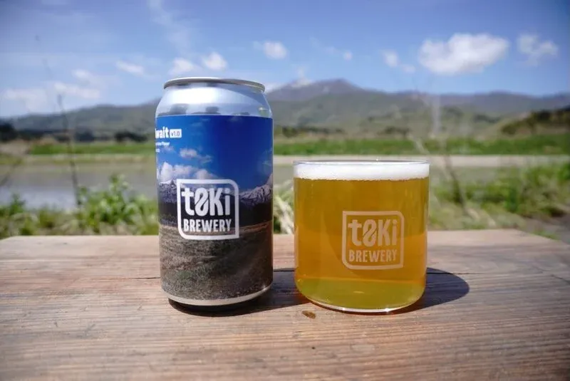 トキブルワリー、初のラガー『Await』をリリース　佐渡の春を待つイタリアンピルスナー