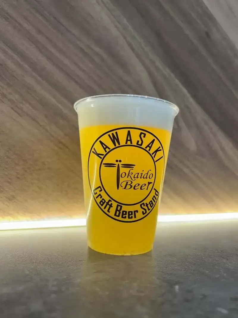 川崎アゼリアのKAWASAKI Craft Beer Stand、West Coast Brewing「SlowMotion」開栓