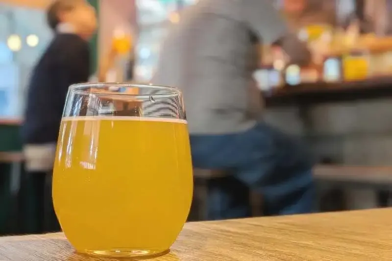 四日市のcraft beer HOP CROWDで鬼伝説とNEKO BEERが新規開栓