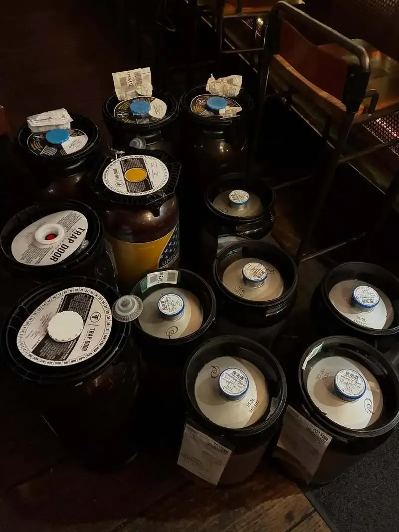 恵比寿駅前IBREWでPaint Palette Brewing×AQベボリューションのダブルTTO開催