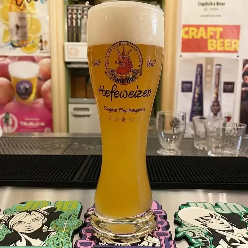 新潟・...04&Beerでプランクのヘラー・ヴァイツェンボック開栓　志賀高原IPAや箕面スタウトも