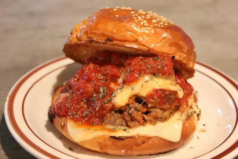 BEER PUB BRICK LANE previews Totopia burgers and eight taps for the 22nd