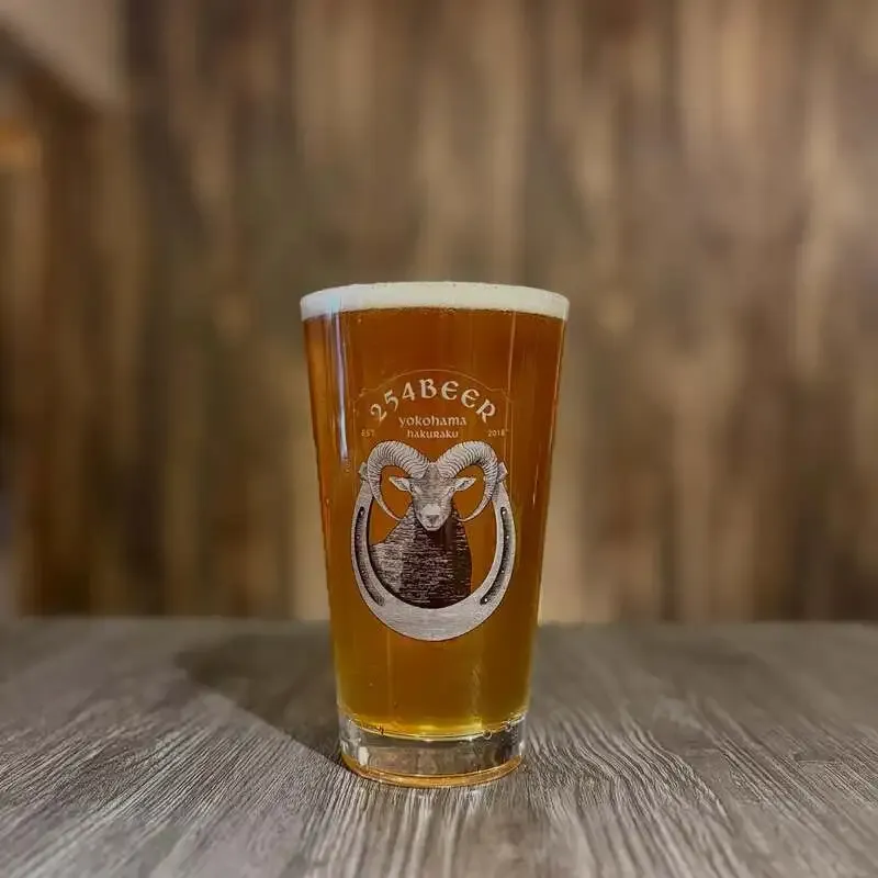 254BeeRで柑橘サワーエール「さざなみ」開栓、定番4種と限定4種を提供