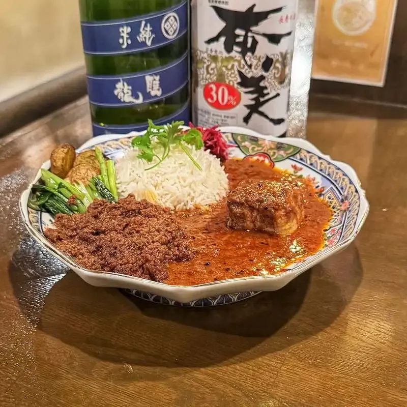 風乗りメリー、六本木で土日限定カレープレート案内　karuizawa Q「よかぜ」と「OBAKE」開栓