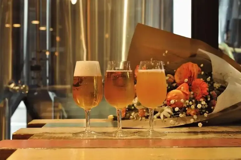 ワイワイジーファクトリー、10周年記念で3種のオリジナルビールを公開