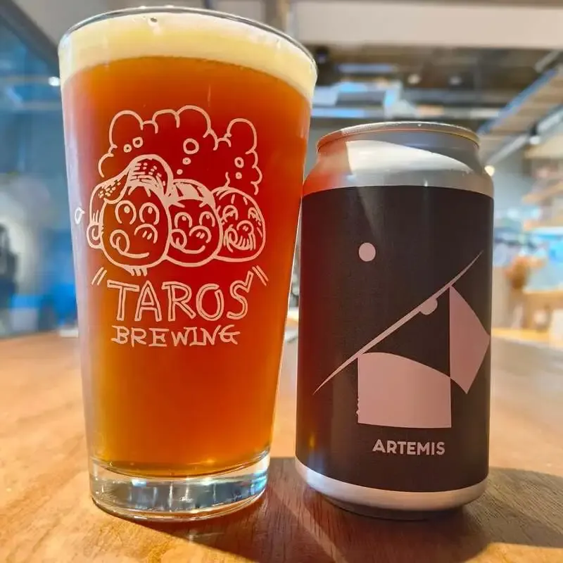 Hiroshima's hangout pours eight TAROS BREWING beers, with two last kegs left