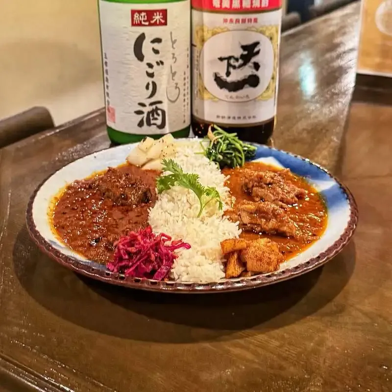 風乗りメリー、土日限定カレープレートを案内　六本木のビアパブで
