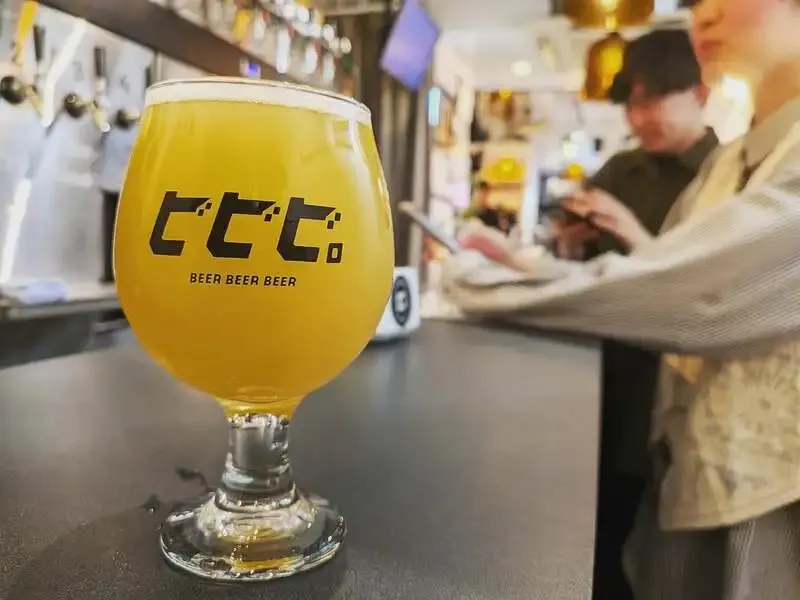 代官山のビビビ。でASOBI BEER「春うらら HAZY IPA」を案内