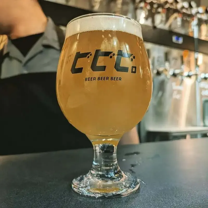 Daikanyama's “Bibibi.” opens at 6 p.m., with 11 breweries on Today’s TAP