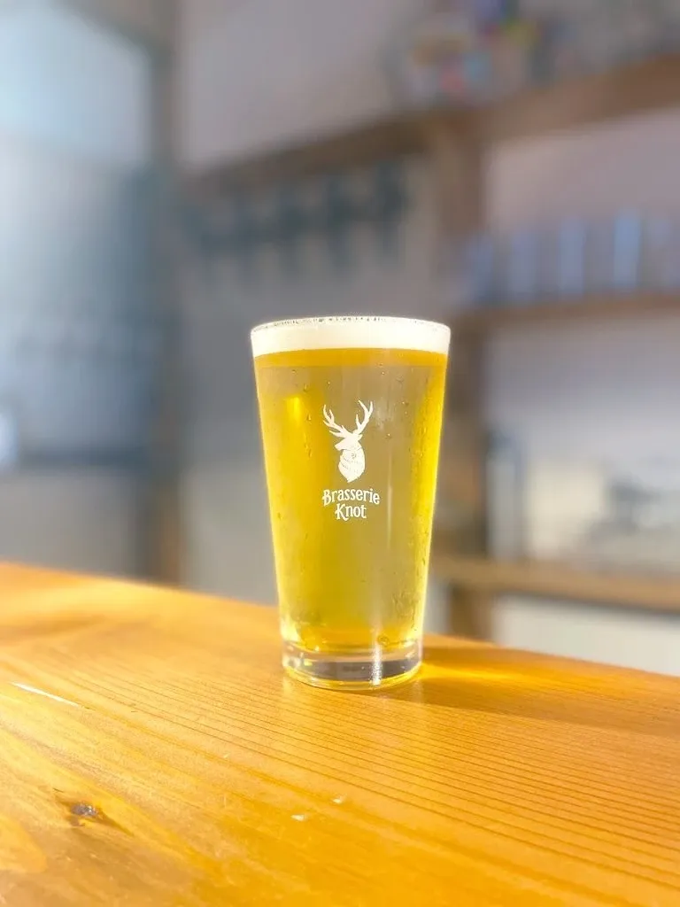 亀戸のGRANDPA FISH & CHIPSでBrasserie Knot『AWA』が新規開栓