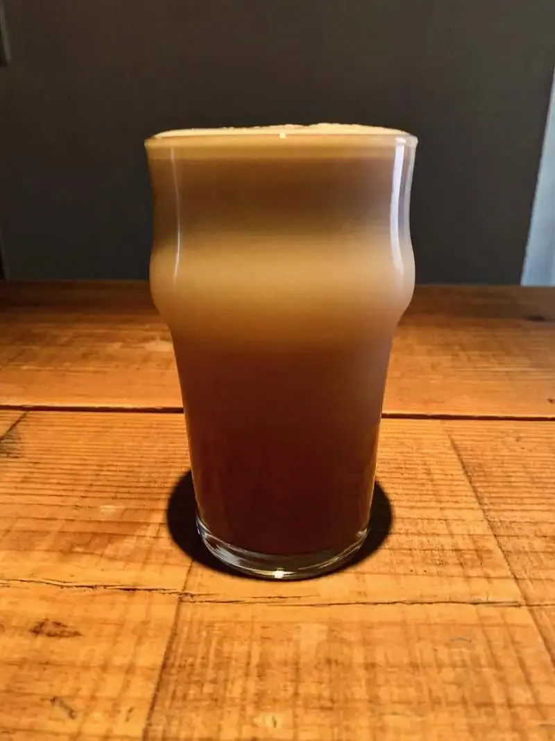 Beer Bar LANDNNEUR、KOBOブルワリー「凸凹ペールエール」など6種を案内