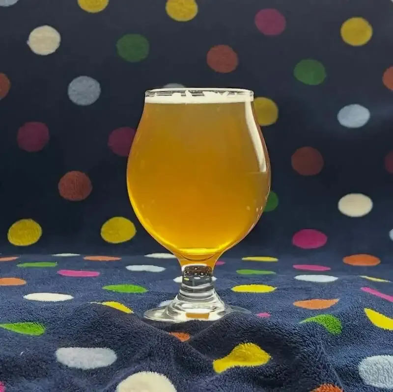 オクトワンブルーイングが新作ジューシーペールエール「アップストリーム POP」を紹介