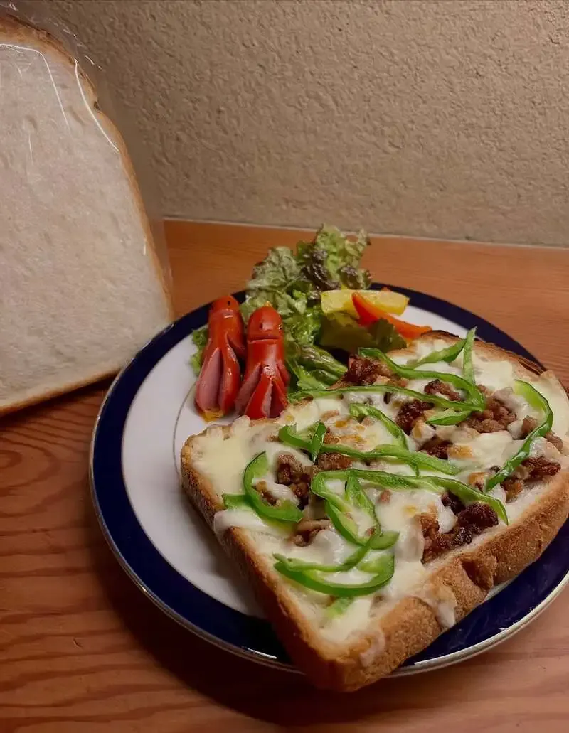Yume Yomi in Kyoto announces pizza toast and a Minoh Beer-led lineup for July 18