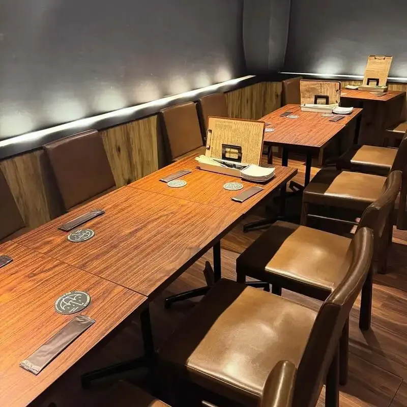 大阪・地下酒場umbrella、3月25日18時開店で5種の樽生を提供