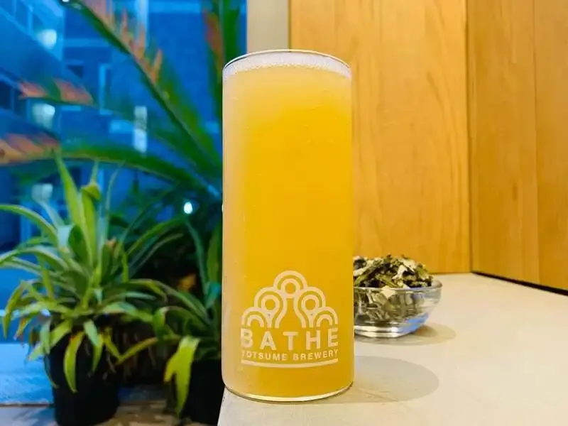 BATHE YOTSUME BREWERYが新作「よもぎセゾン」を案内　春を映すウィートセゾン