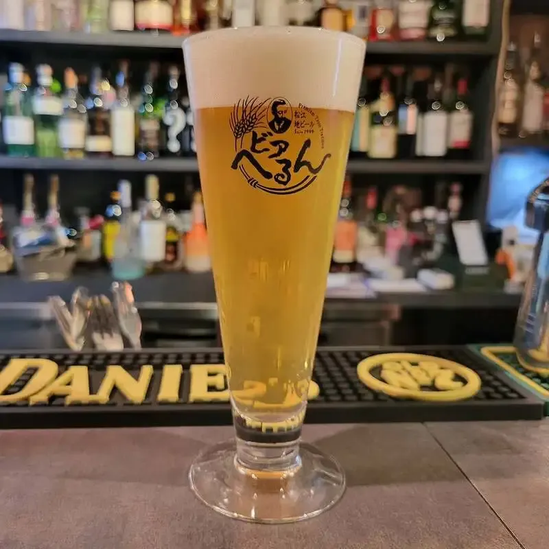 松江のダイニングバー エフラッシュに島根ビール『ゼウスビター』開栓