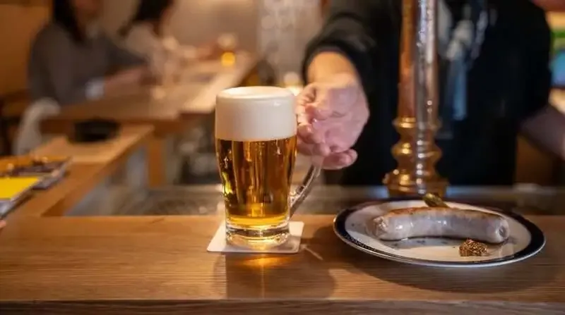 麥酒 夢詠ミで秋鮭フライとkaruizawa Q「いろめがね」が登場