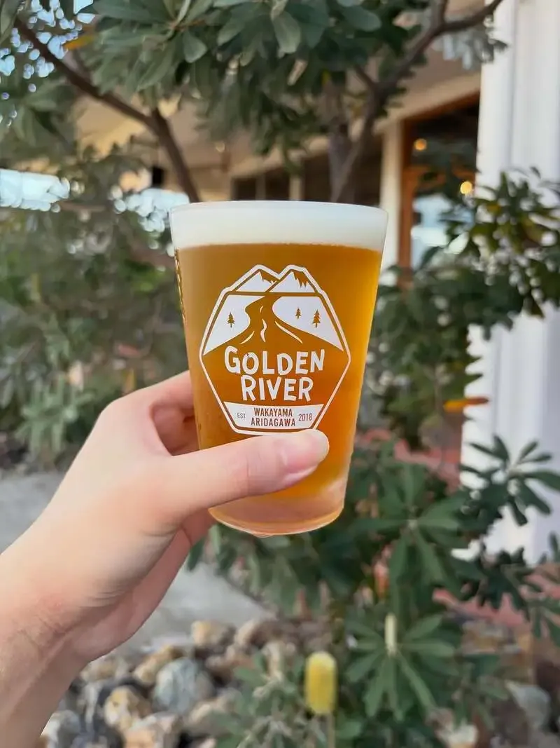 Golden River adds Session IPA “UP! UP!” with four hops