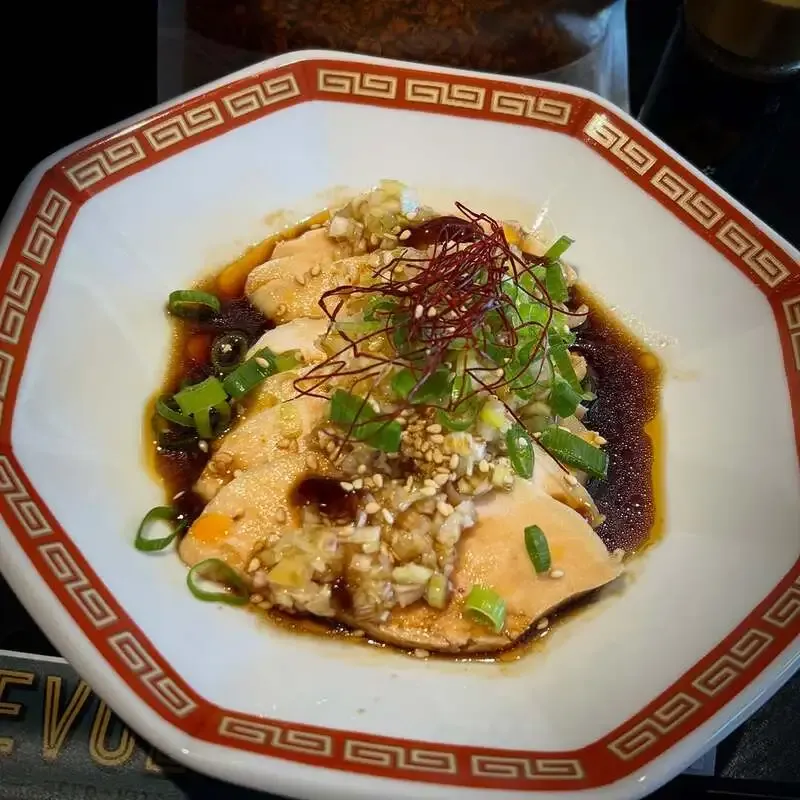 Evolve Beer&Kitchenで15breweryの5種を提供、Raw Hazy IPAなど開栓
