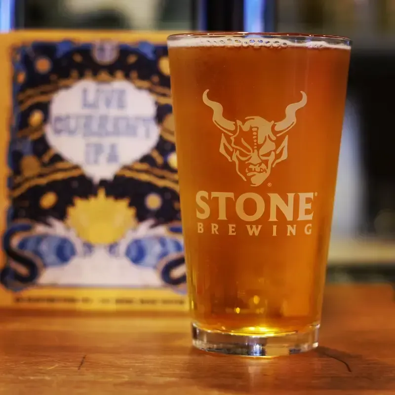 稲毛海岸のミハマベースでSTONE、Alpine、NEKOBEERが新規開栓
