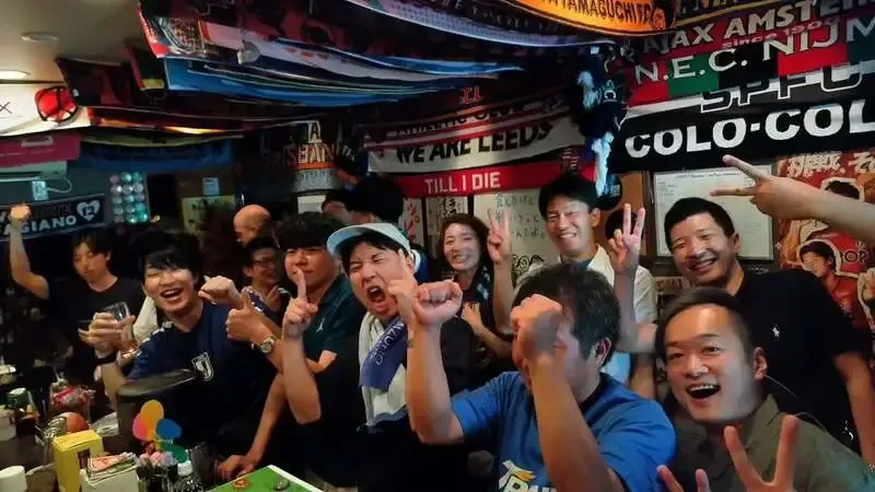 岡山市のCRAFT Rainbow、開店当日に5種のクラフトビールを案内