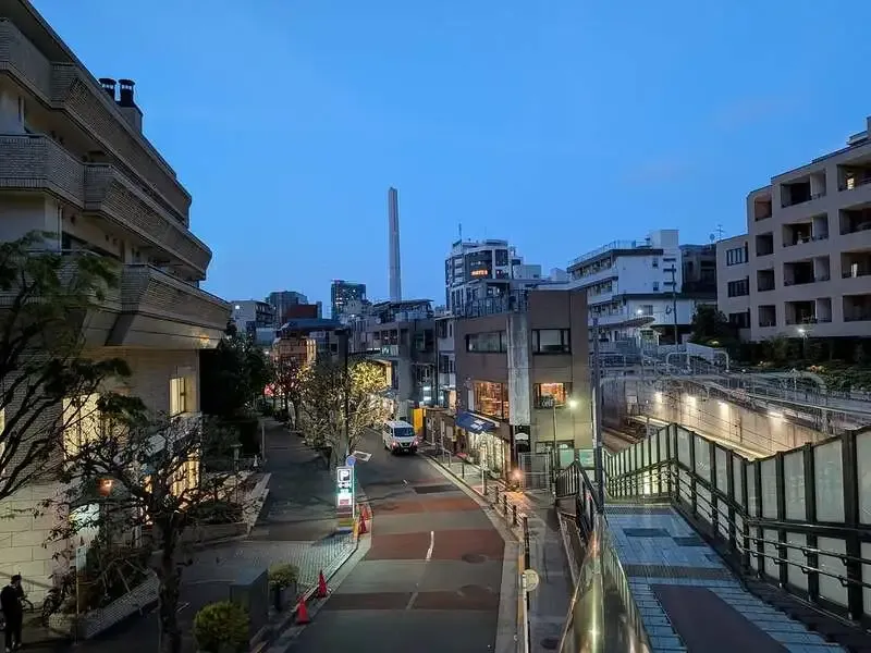 Bibibi. Opens at 6 p.m. as Daikanyama Turns to Night
