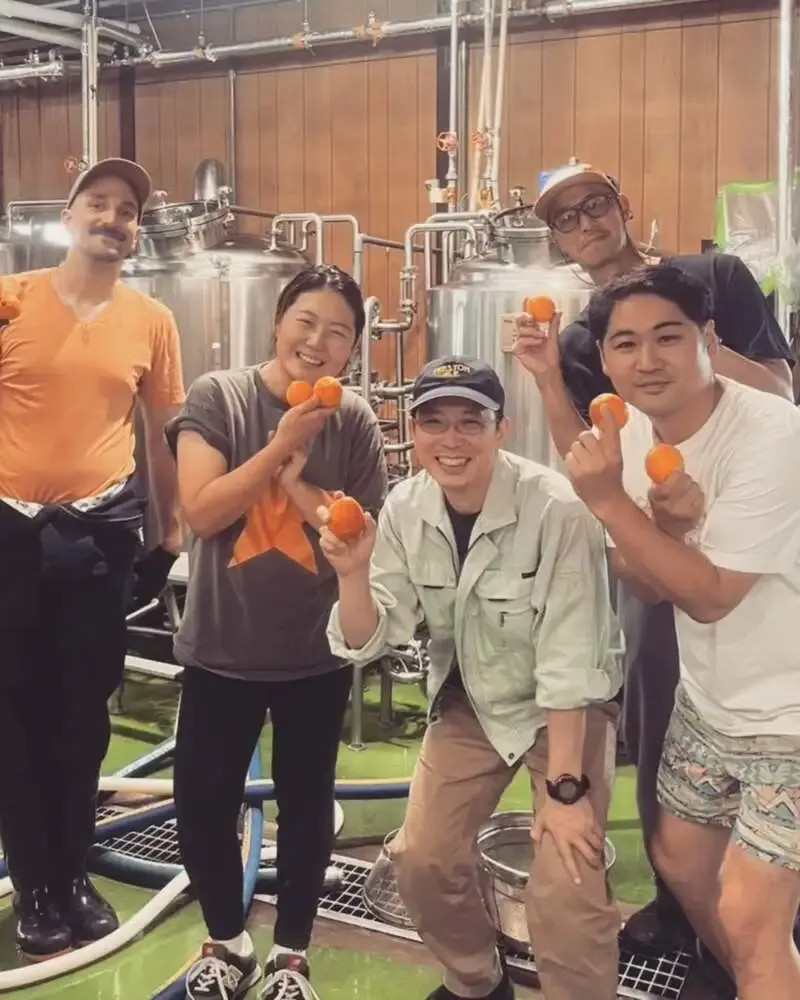 アンドビール、高円寺で三鷹・ねこまたあざらしの『あざらしピルスナーおかわり』を提供