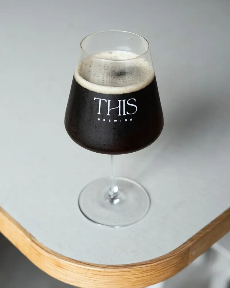 ディスブルーイング、初のラガー「this dark lager」を提供開始