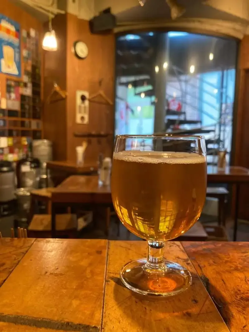 金沢・香林坊ジビルバで箕面ビール『ハイカラピルス』を開栓