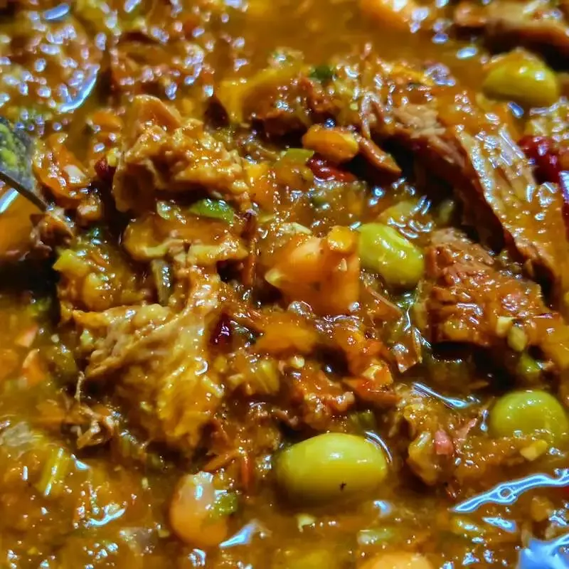 craft beer BLUEで牛すじと豆のスパイスカレーを提供