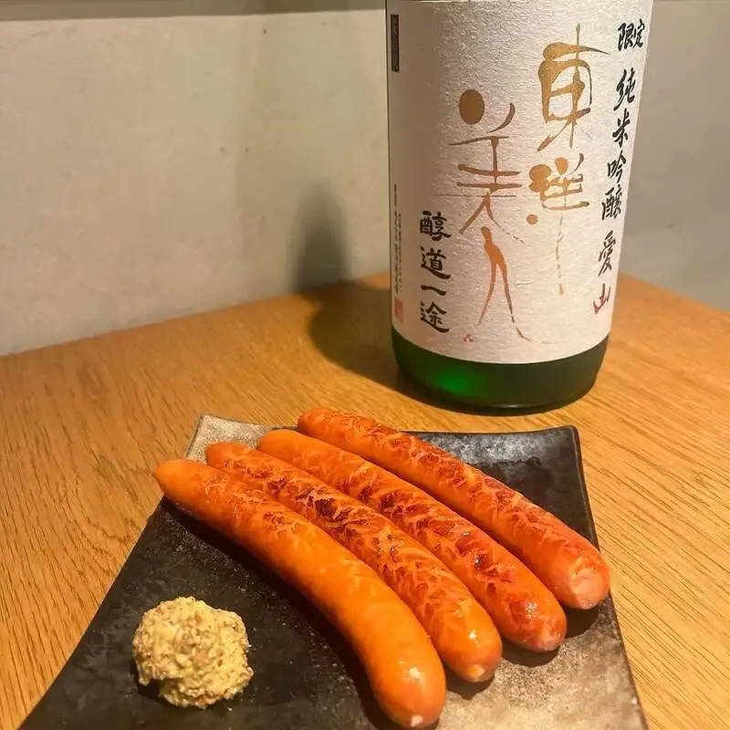 Mugibaru in Kamata lines up COEDO 'Aoki' and four more drafts, with two kegs nearing empty