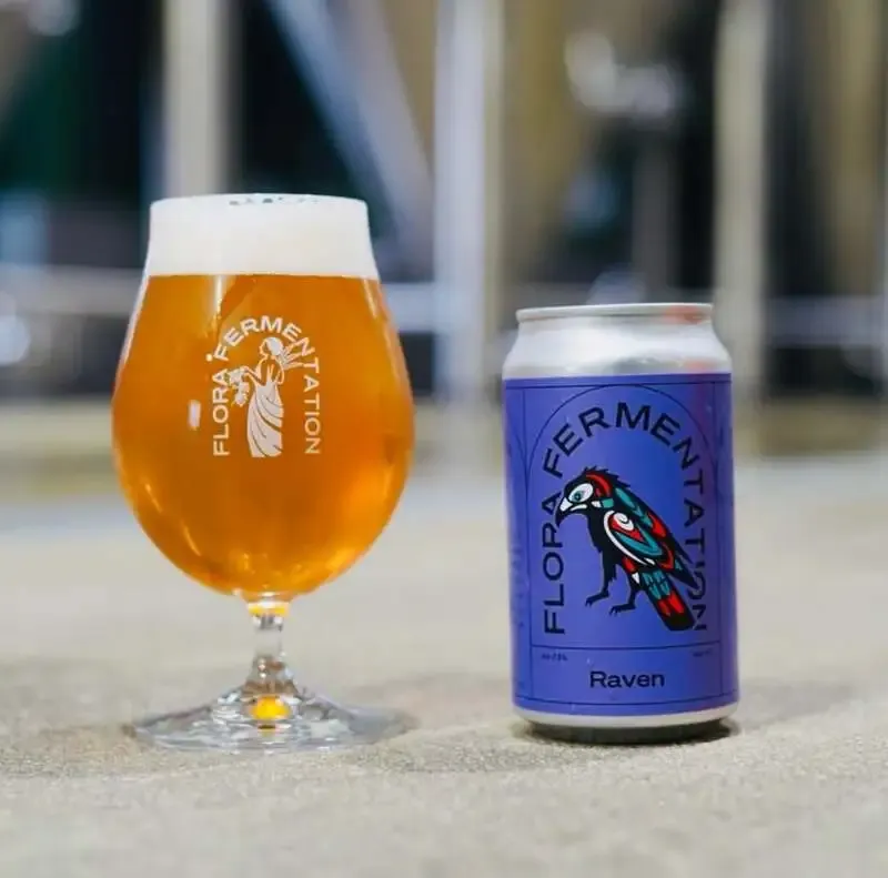 高円寺のシトラバで伊豆の国ビール「プレミアムピルスナー」とFLORA FERMENTATION「Raven」開栓