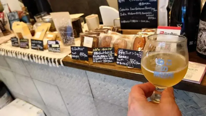 ねこの集会所 梅ヶ丘、土曜カフェ営業で3周年イベントと6タップを案内