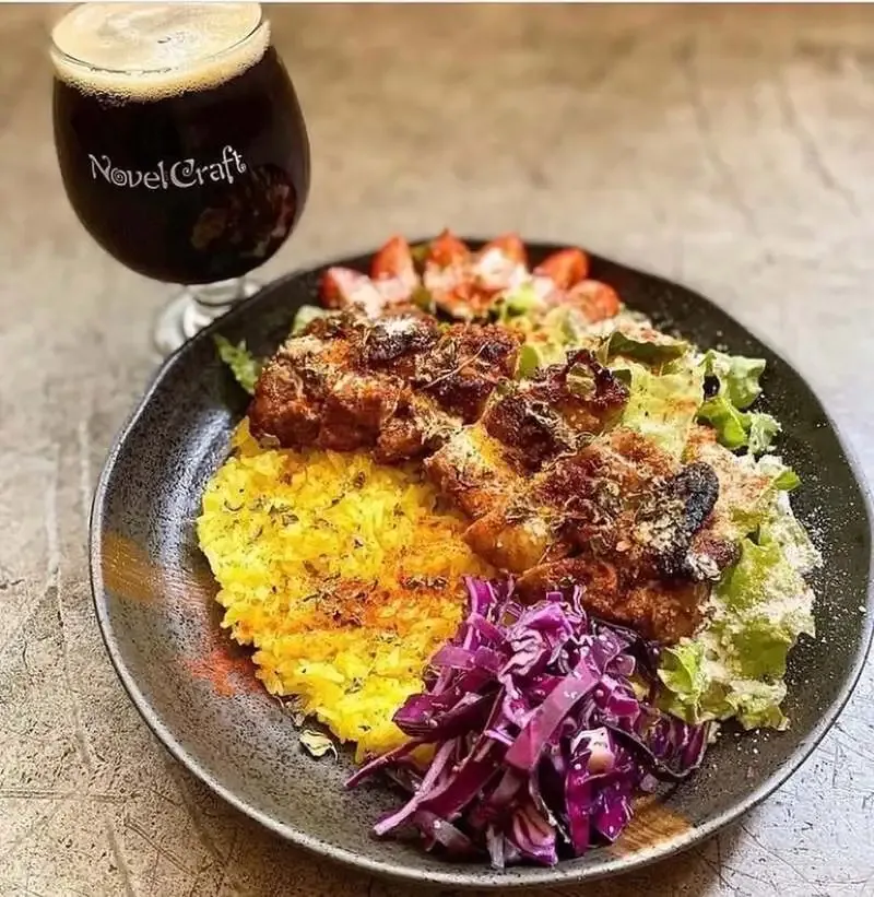 ノベルクラフトブルーイング、ジャークチキン提供と「Looper」ボトル販売を案内