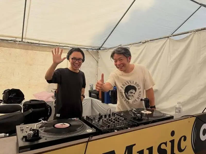 BEER MARKET BASEでB.M.B BreweryのCantabileとMythic Drift開栓