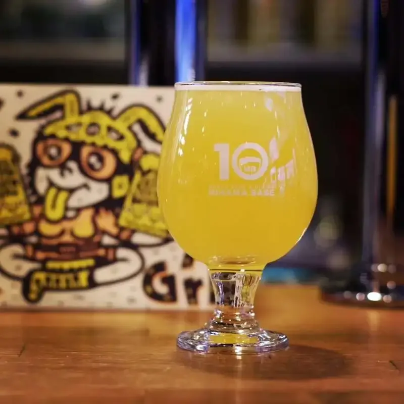 稲毛海岸のMIHAMA BASEでYellow Beer Works「Tank Girl」開栓