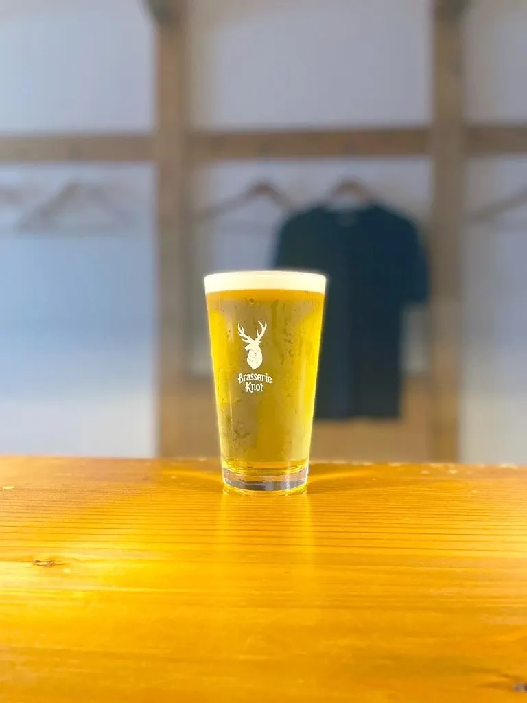 亀戸のGRANDPA FISH & CHIPSにBrasserie Knot『AWA』開栓