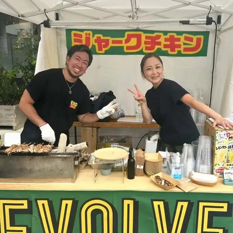 Evolve Beer&Kitchenで周年記念ビール「KOZUKOZU」など10種が開栓