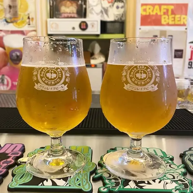 04&Beer Opens at 3 p.m., Serving Swan Lake New Release and HINO Collaboration
