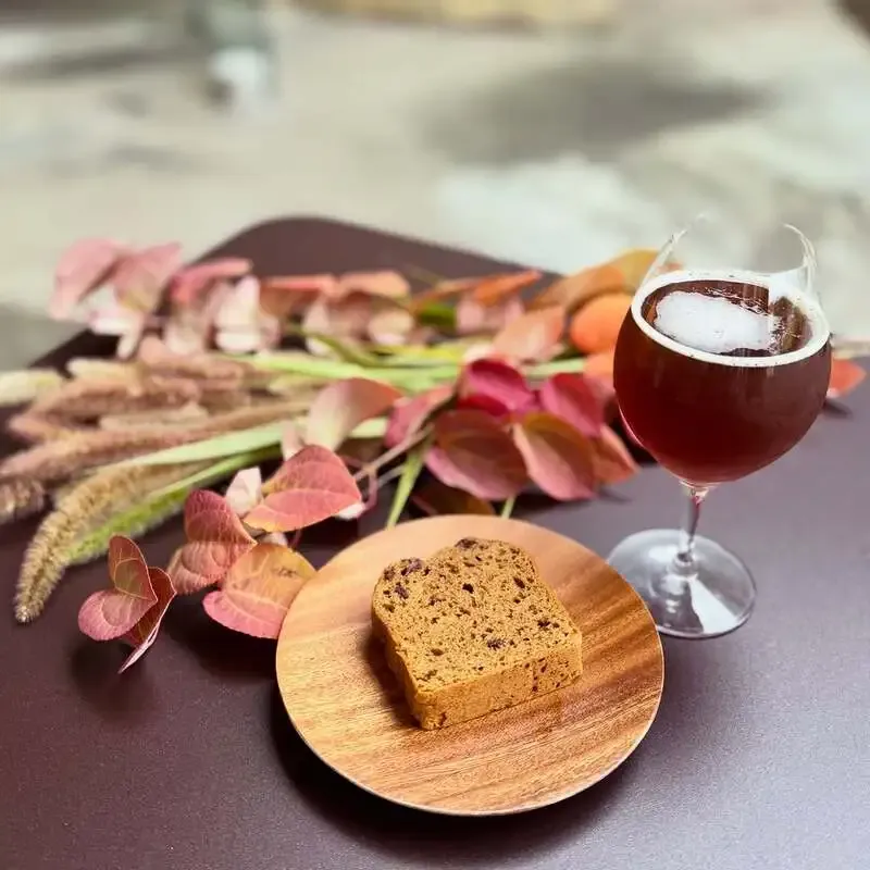 富士吉田のBRIGHT BLUE BREWING、スイーツとビールの組み合わせを紹介