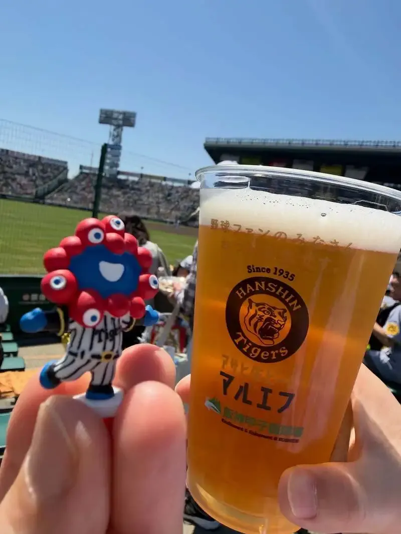 Beer&Cafe Hafenでサンクトガーレン「パイナップルエール」など開栓