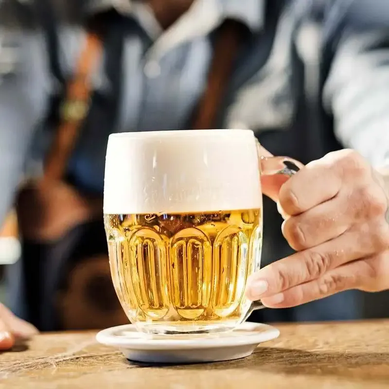 茨木のBEER & MUSIC レーズン堂で「春のメルツェン」同時開栓