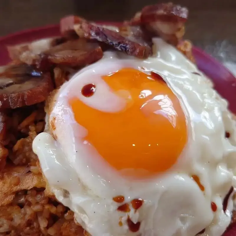 Neko no Shūkai-jo in Umegaoka announces new menu item “Char Siu Egg Fried Rice,” and updates six taps