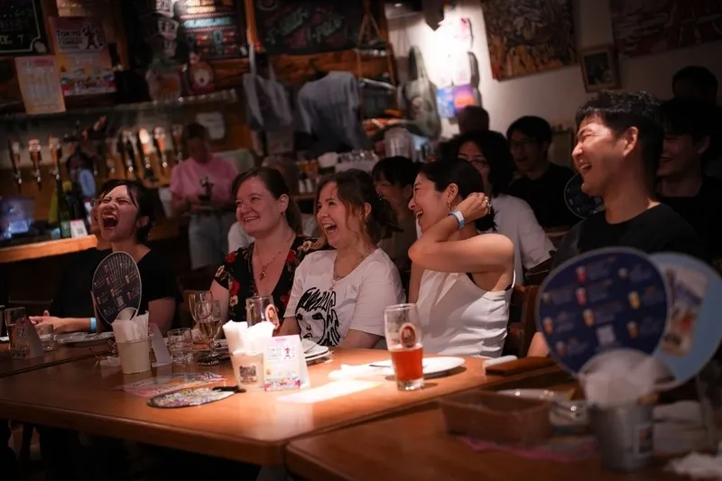 中目黒タップルームでビールとコメディを楽しむ特別公演