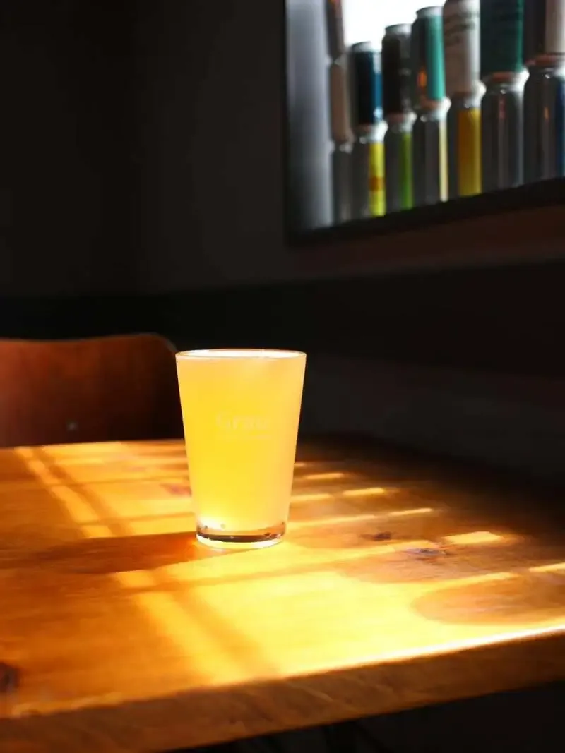 Grau Craft beer bar、BREWCCOLYのIPA『Low-Head system』を含む6タップ公開