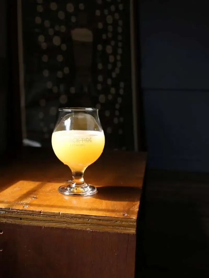 Grau Craft beer bar、BLACK TIDE「Hazy Wave Spectrum」含む6タップ案内