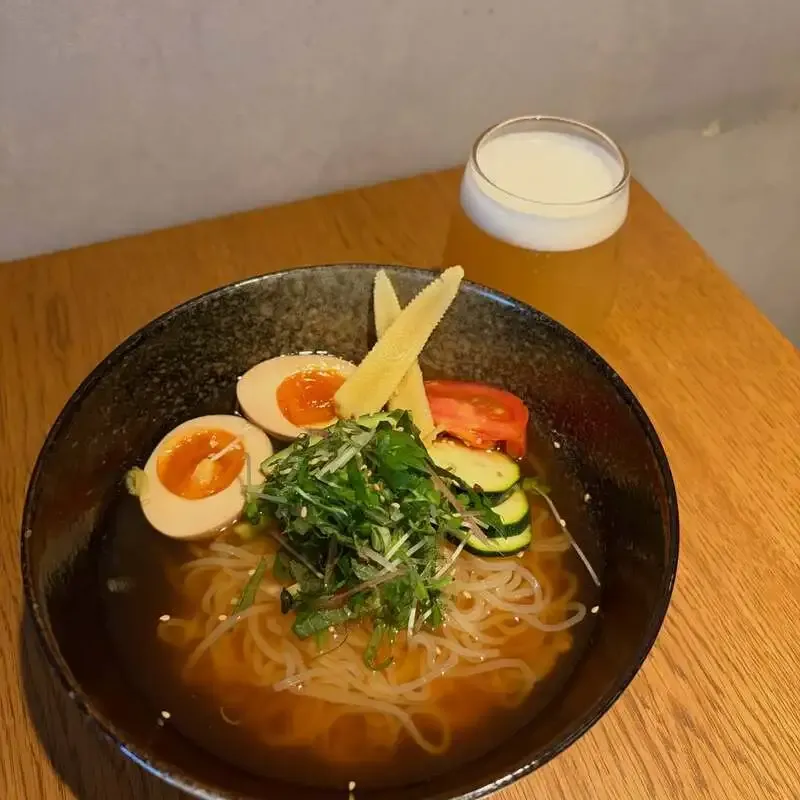 麦ばるで冷麺提供開始、Brasserie Knot『MOON』など4銘柄を案内