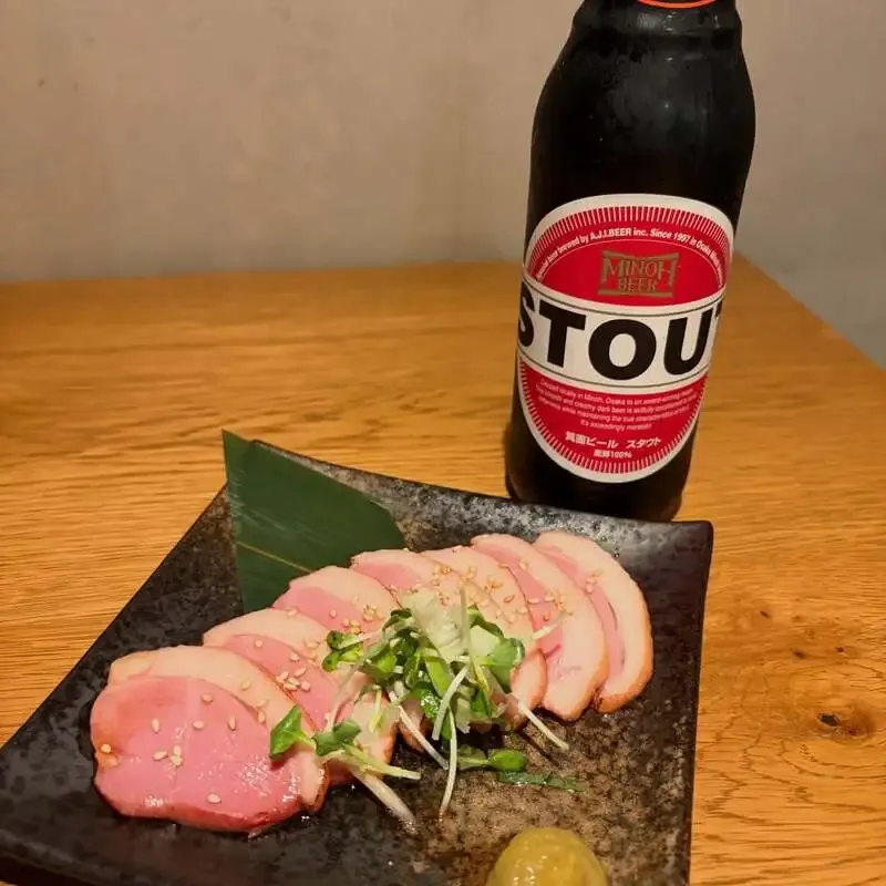 Mugibaru in Kamata lists Shiga Kogen's "Mugamuchu" among nine beers