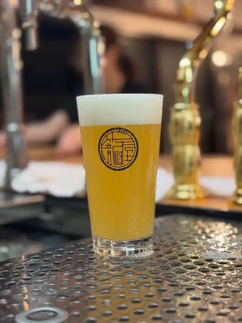 LANA beerで籠屋ブルワリー「華休め-Hazy IPA-」が開栓